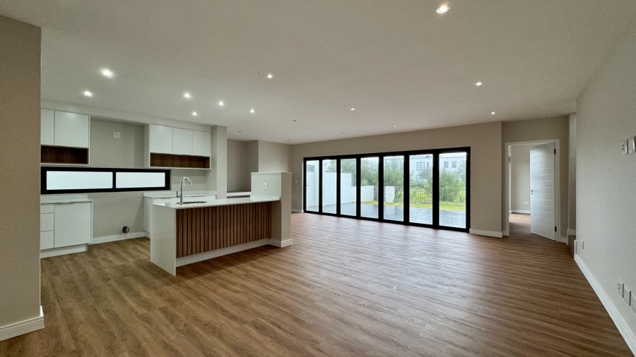 3 Bedroom Property for Sale in Croydon Gardens Estate Western Cape